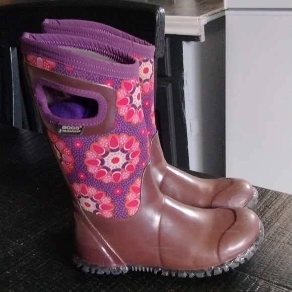 BOGS WATERPROOF BOOTS - Picture 1 of 12